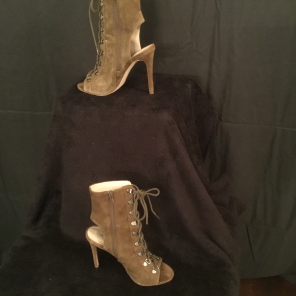 Steve Madden suede Peep toe olive green bootie 8.5 - Picture 11 of 13